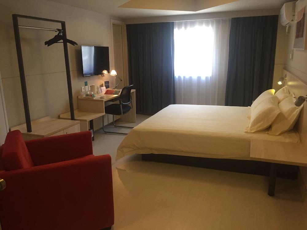 Jingjiang Inn Shanghai Jiading Chengzhong Road Exterior foto